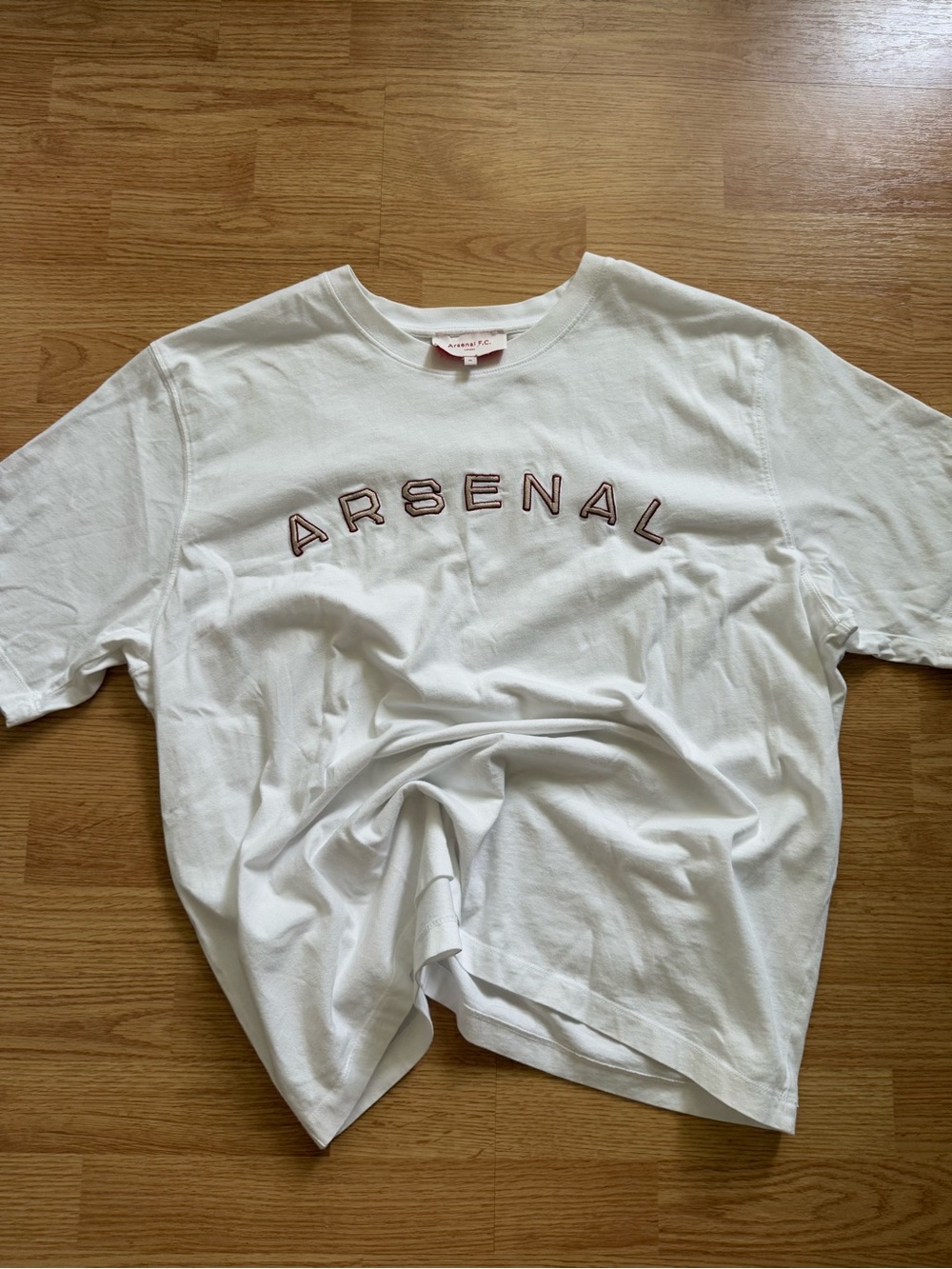 Official Arsenal FC White Chenille Embroidered Arch Logo Tee Size XL Like New